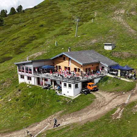 بيت شباب Restaurant Fleschboden Rosswald المظهر الخارجي الصورة